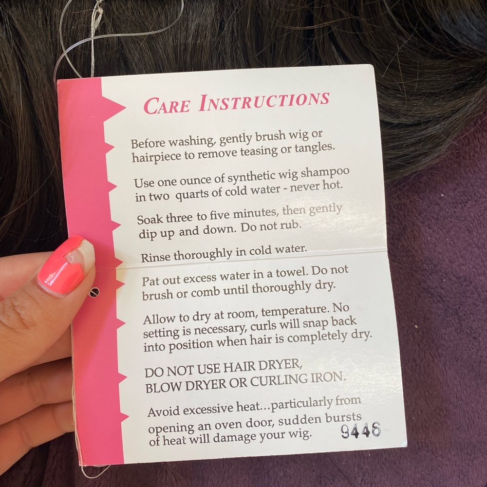 TLC Wig - Picture 4 of 7